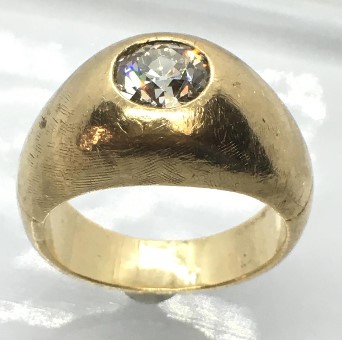  men's diamond ring, gypsy set, circa 1940's.